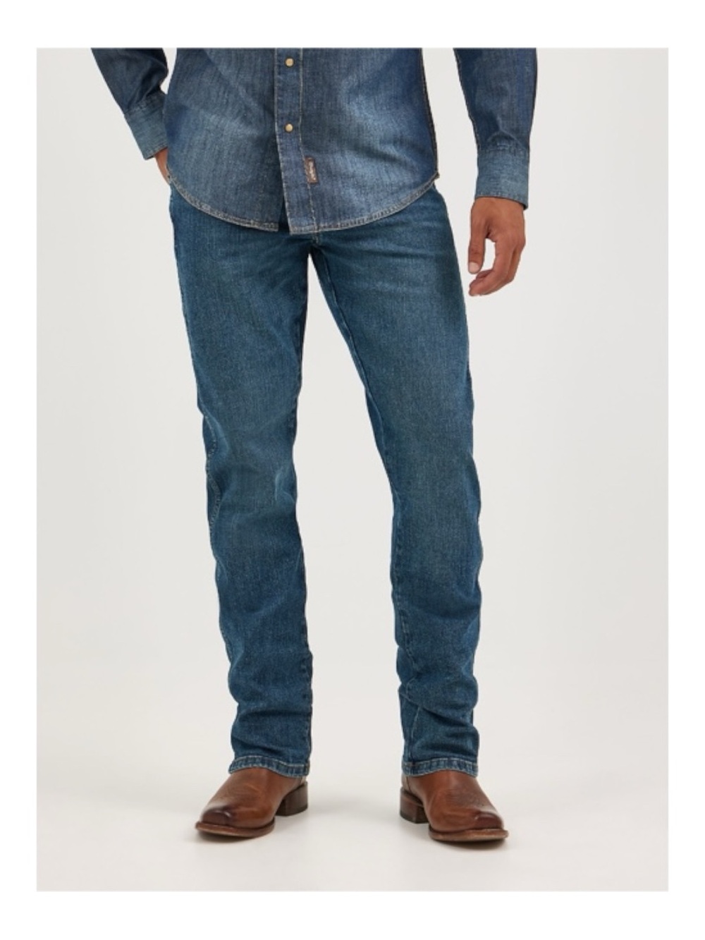 Wrangler Retro Slim Straight Men's Jeans in Medium Blue Denim 34x32
